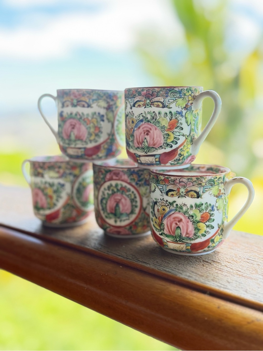 Vintage 20th Century set of 5 demitasse Rose Canton tea cups